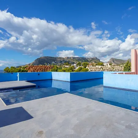 Coral In Muralla Roja Calpe
