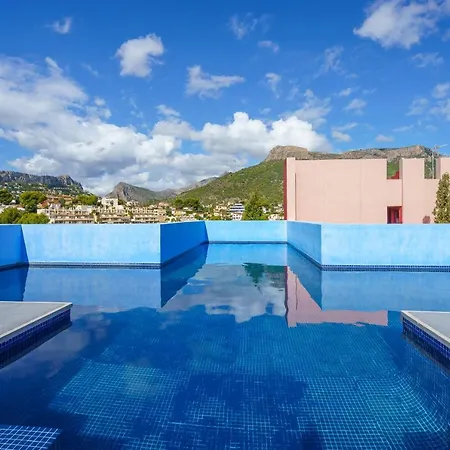Coral In Muralla Roja Calpe